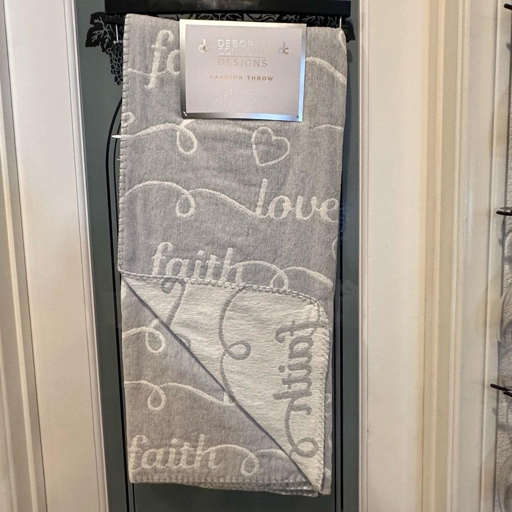 DEBORAH CONNOLLY DESIGNS FASHION THROW 50" x 60" CHENILLE WOVEN REVERSIBLE